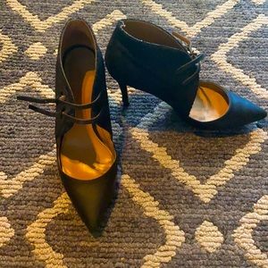 7.5 Nine West Strappy Heels